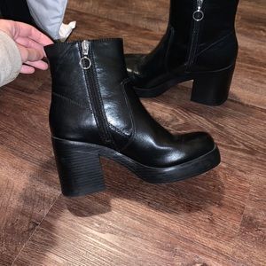 Black Boots
